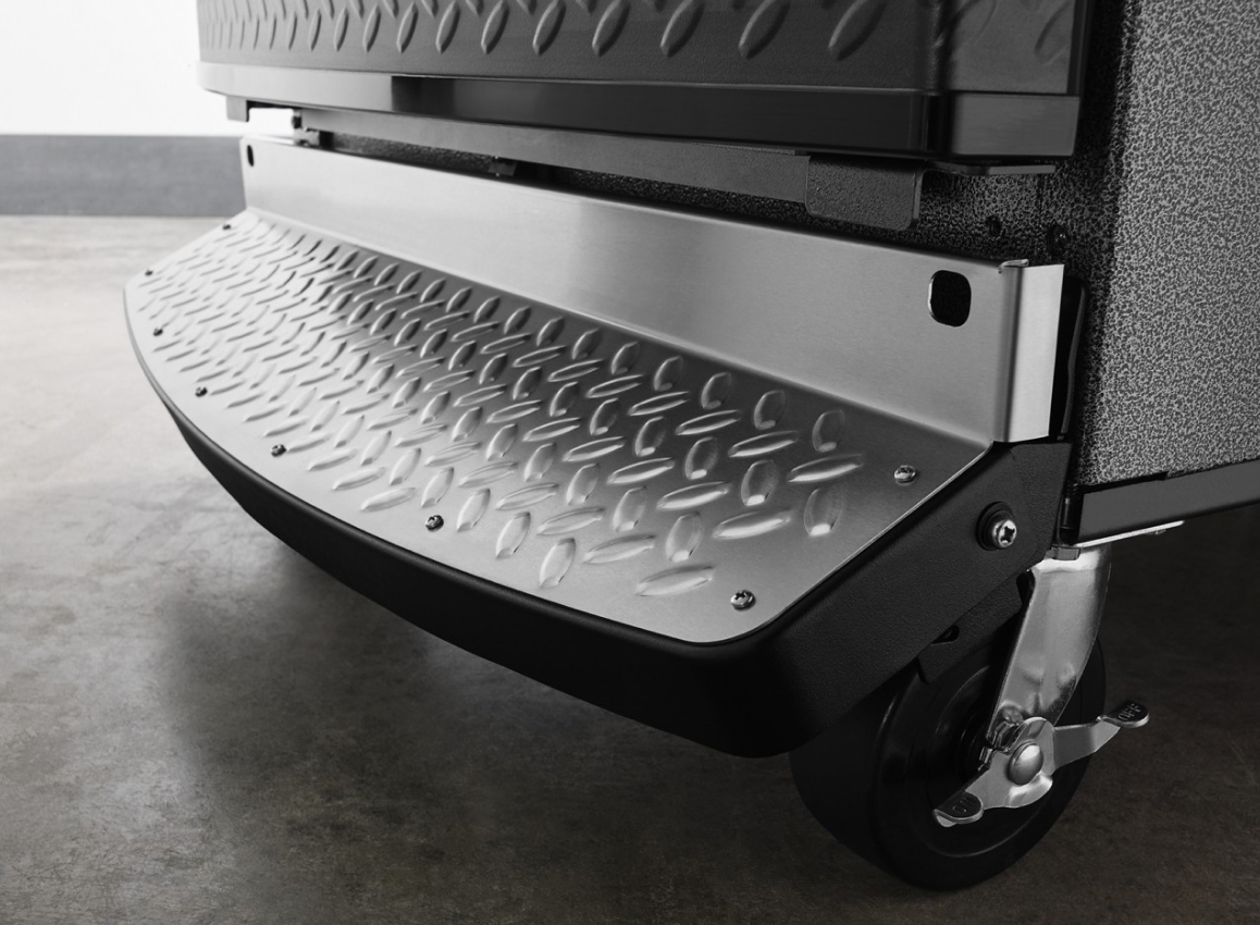 The foot pedal on a Gladiator unit